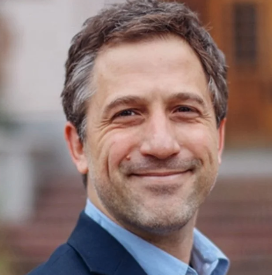 Dr. Eric Szelenyi